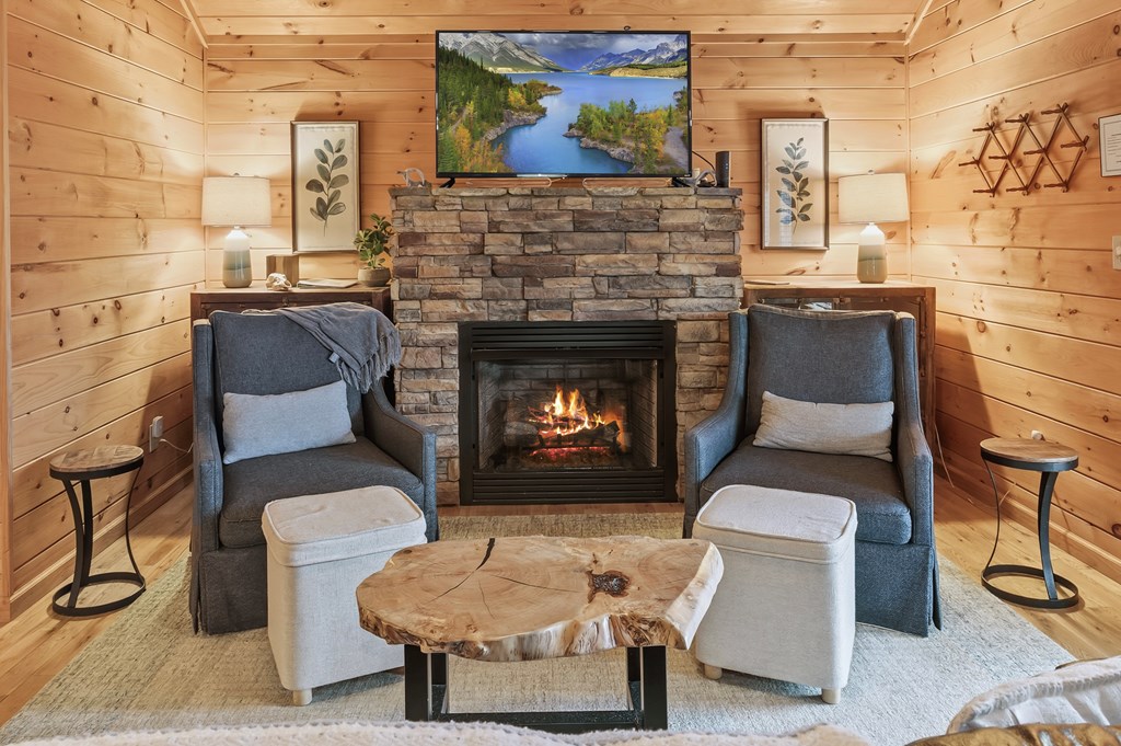 429225 Blue Ridge Residential