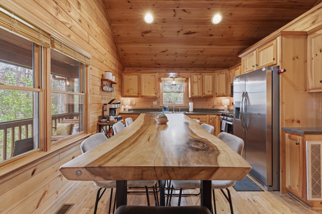 429225 Blue Ridge Residential