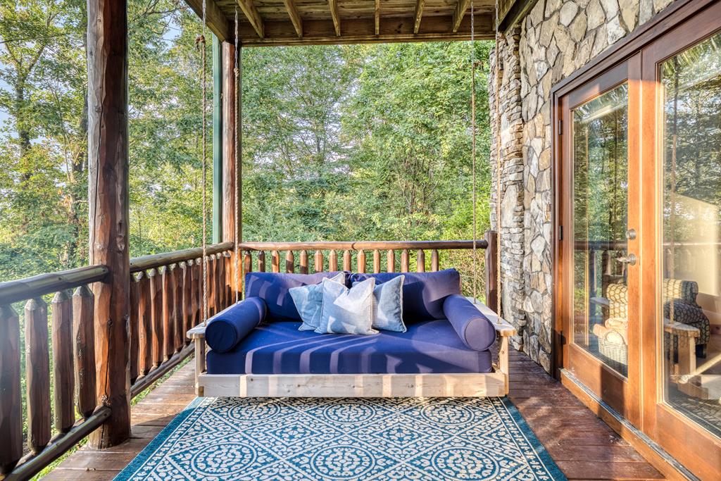 429229 Blue Ridge Residential