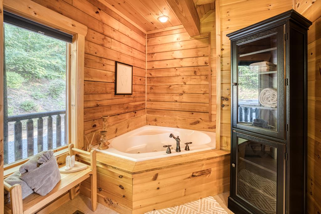 429229 Blue Ridge Residential