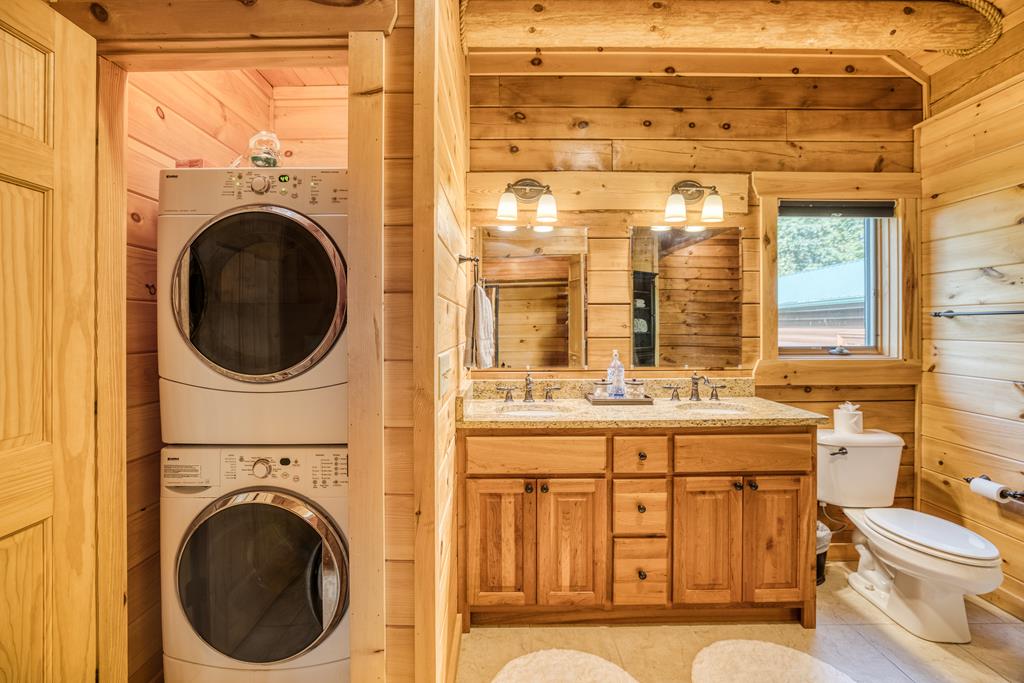 429229 Blue Ridge Residential