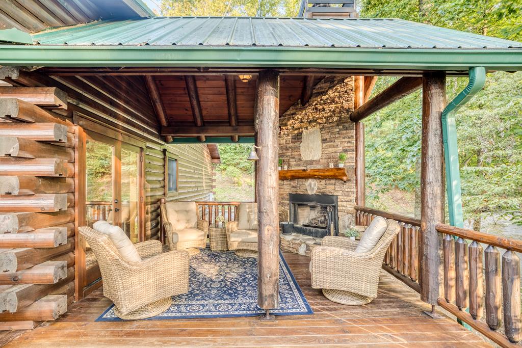 429229 Blue Ridge Residential