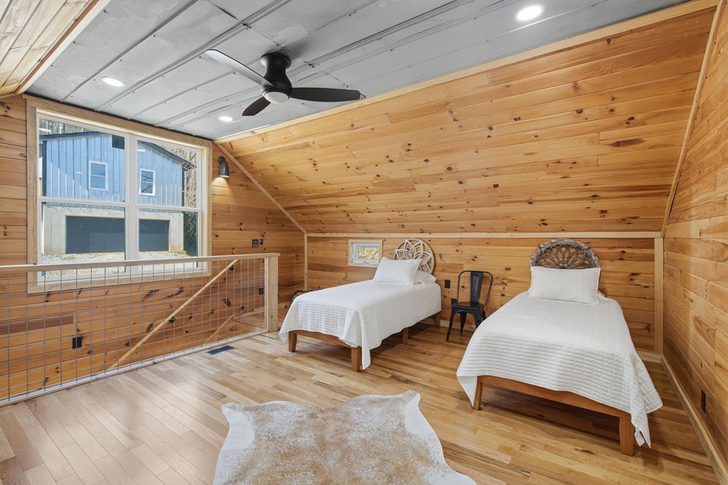 429231 Clarkesville Residential