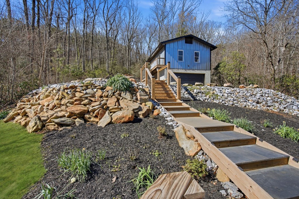 429231 Clarkesville Residential