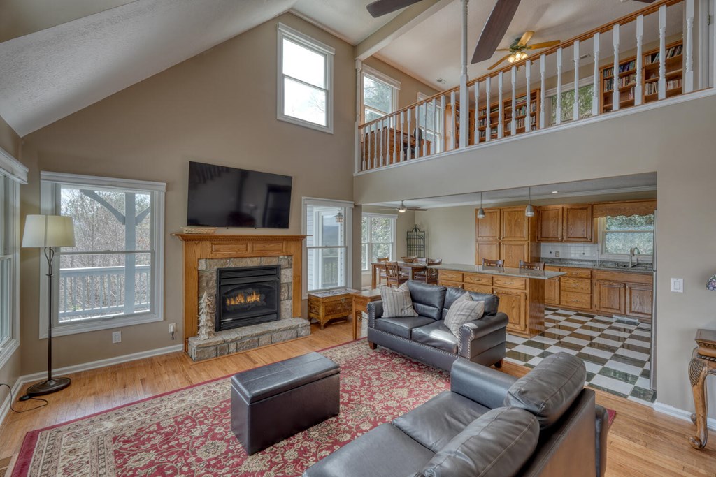 429236 Hiawassee Residential