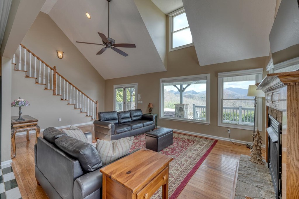 429236 Hiawassee Residential