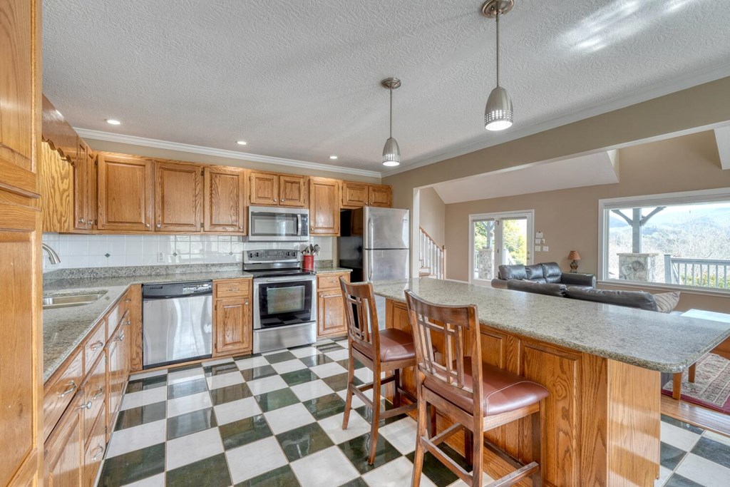 429236 Hiawassee Residential