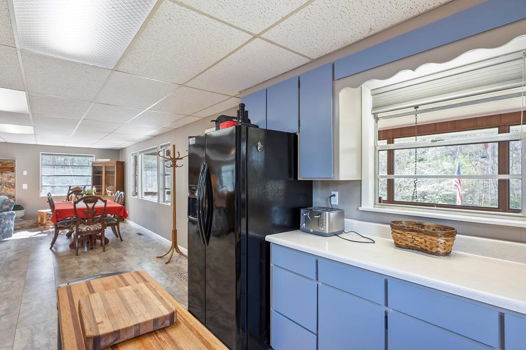 429239 Blue Ridge Residential