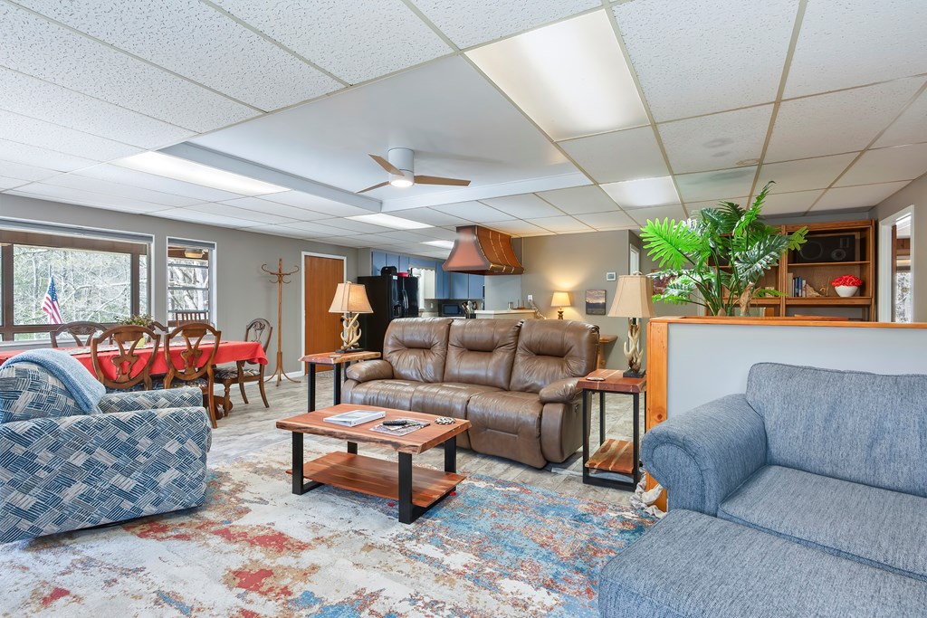 429239 Blue Ridge Residential