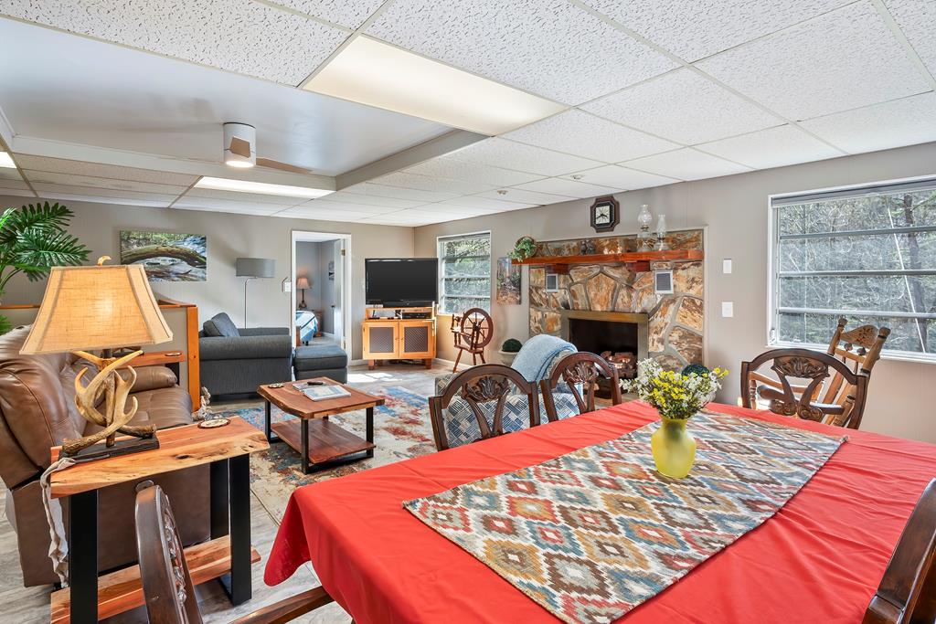 429239 Blue Ridge Residential