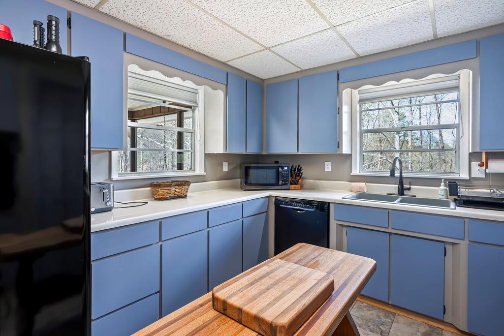 429239 Blue Ridge Residential