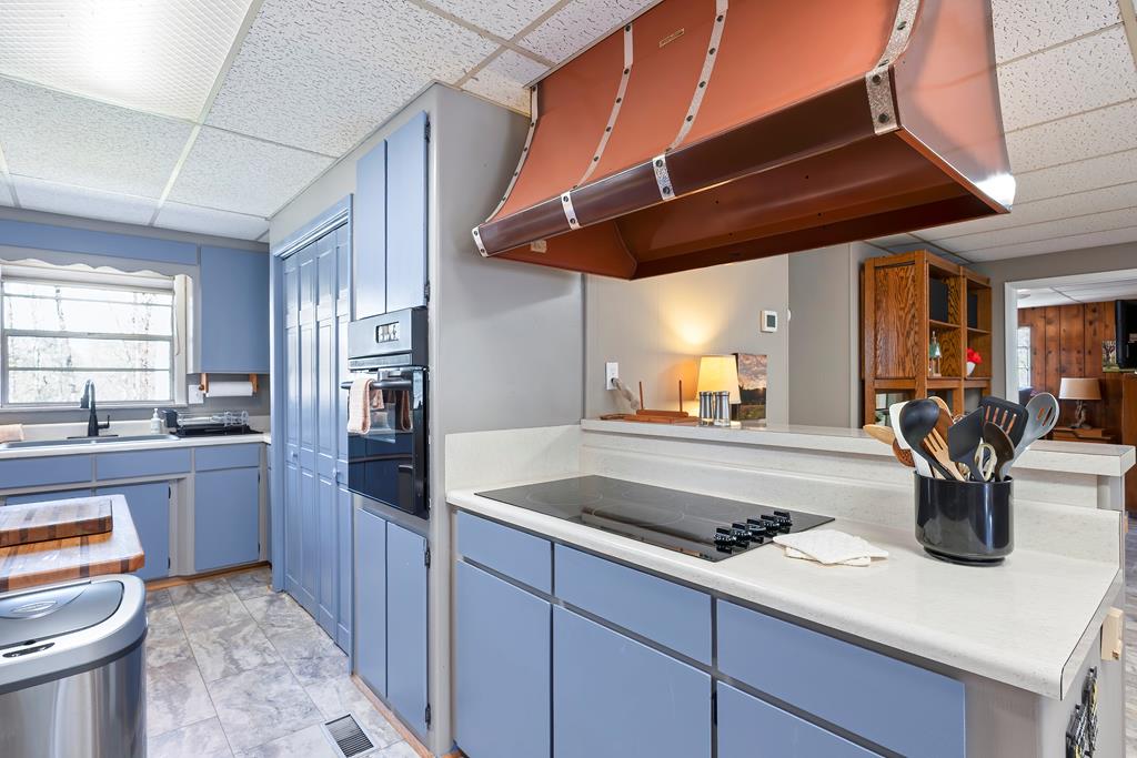 429239 Blue Ridge Residential