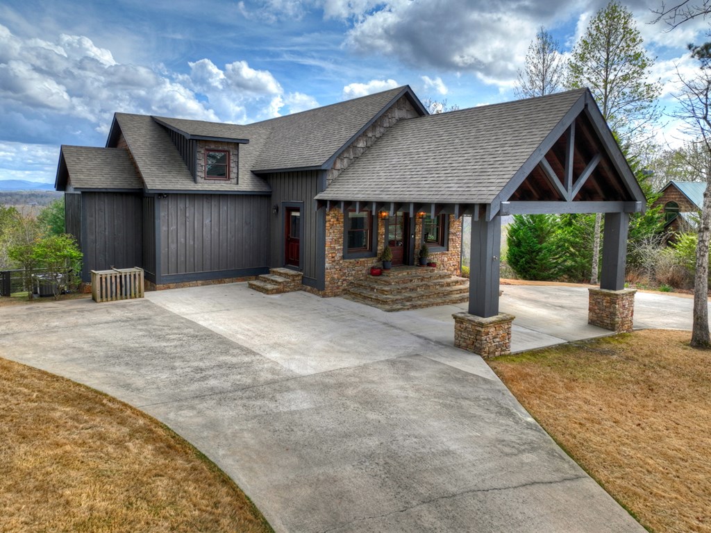 429240 Mineral Bluff Residential