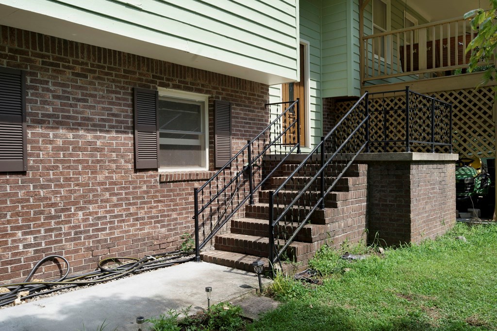 429242 Hayesville Residential