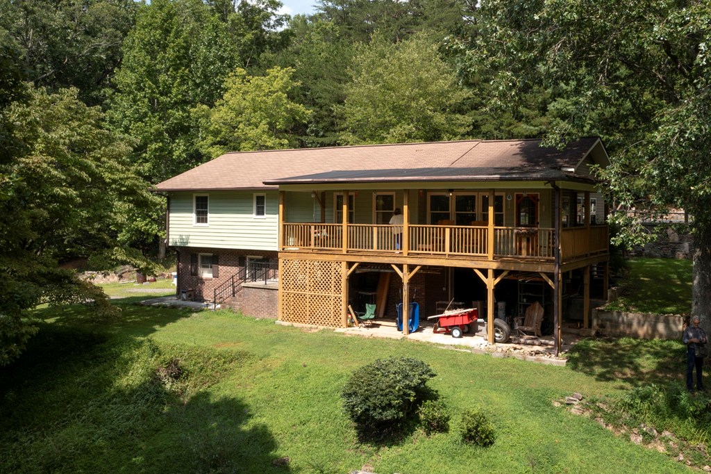 429242 Hayesville Residential