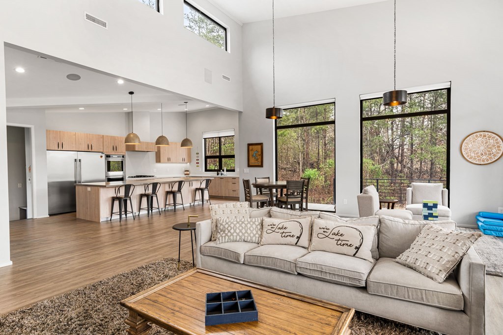 429245 Hiawassee Residential