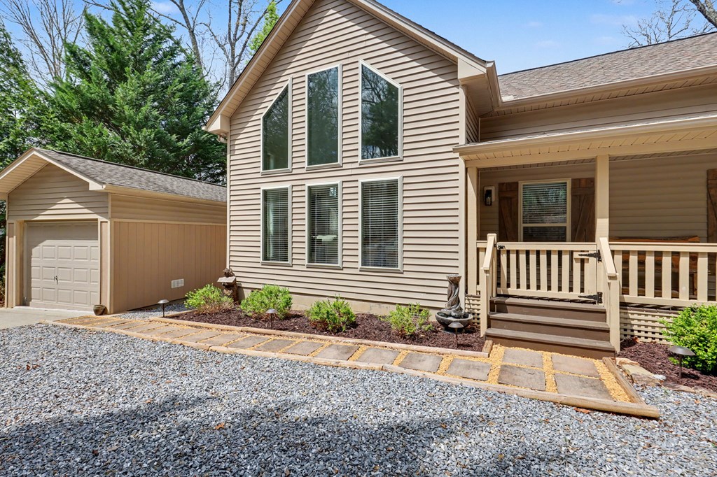 429246 Hiawassee Residential