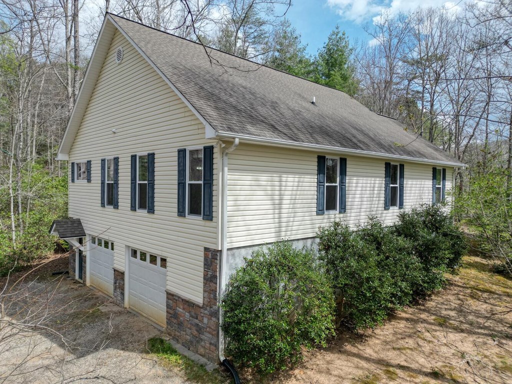 429248 Young Harris Residential