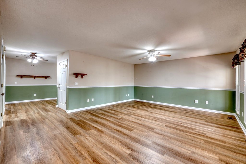 429248 Young Harris Residential