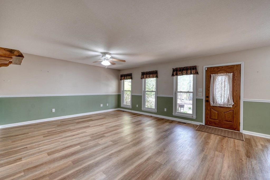 429248 Young Harris Residential