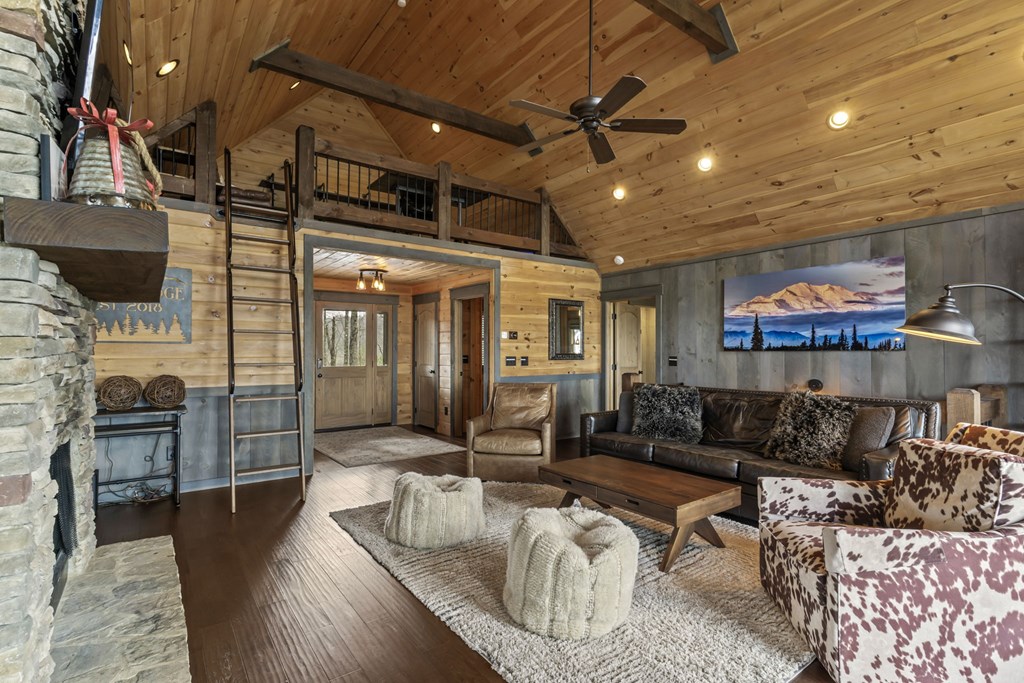 429253 Blue Ridge Residential