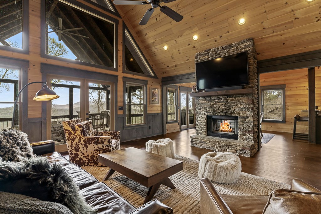 429253 Blue Ridge Residential