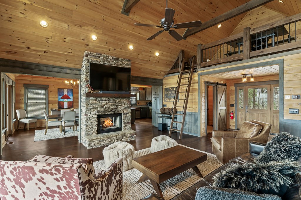 429253 Blue Ridge Residential