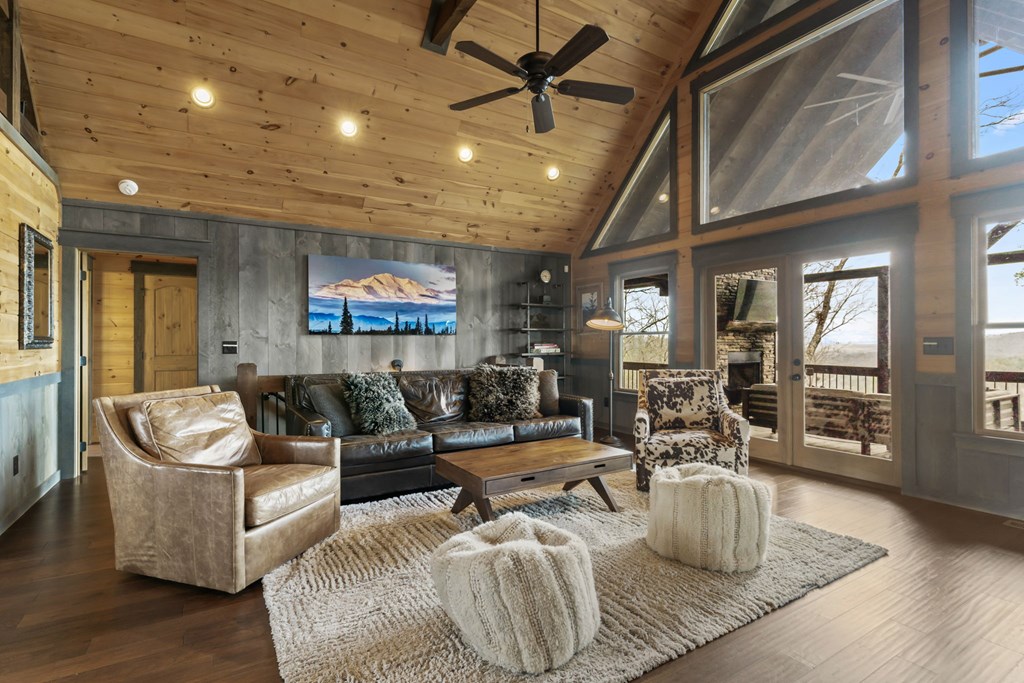 429253 Blue Ridge Residential