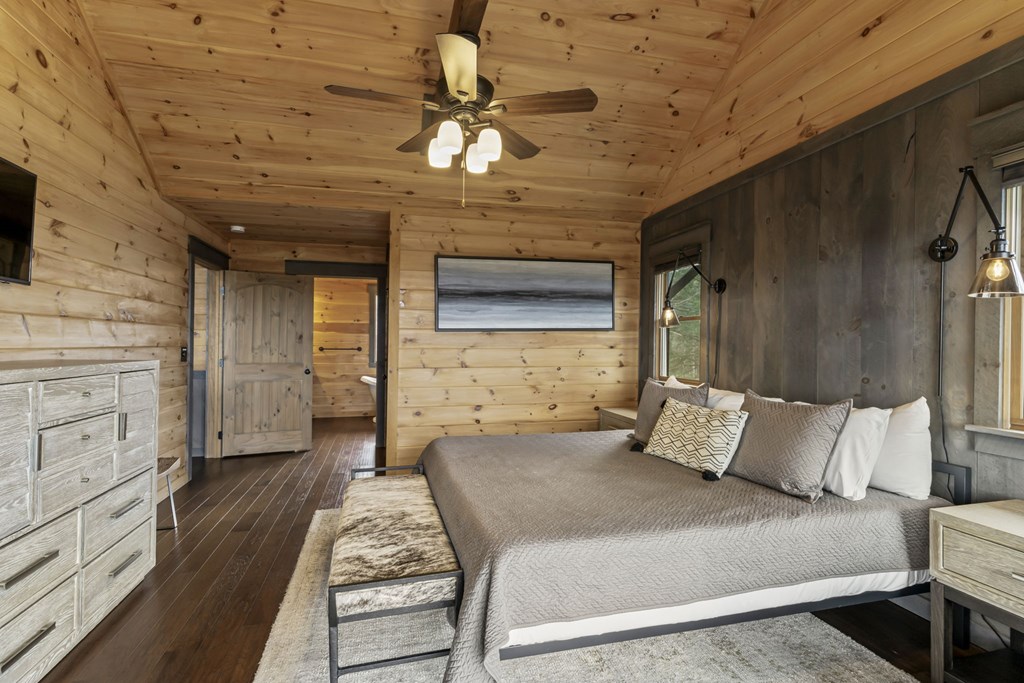 429253 Blue Ridge Residential