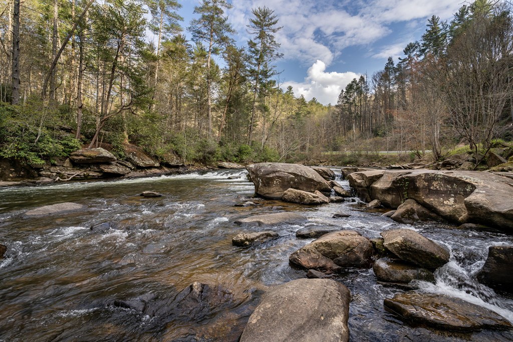 429253 Blue Ridge Residential