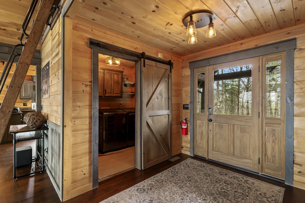 429253 Blue Ridge Residential