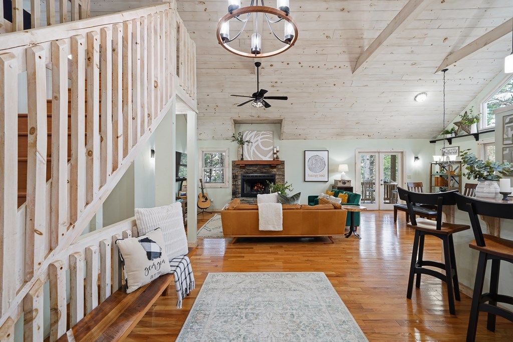 429261 Blue Ridge Residential