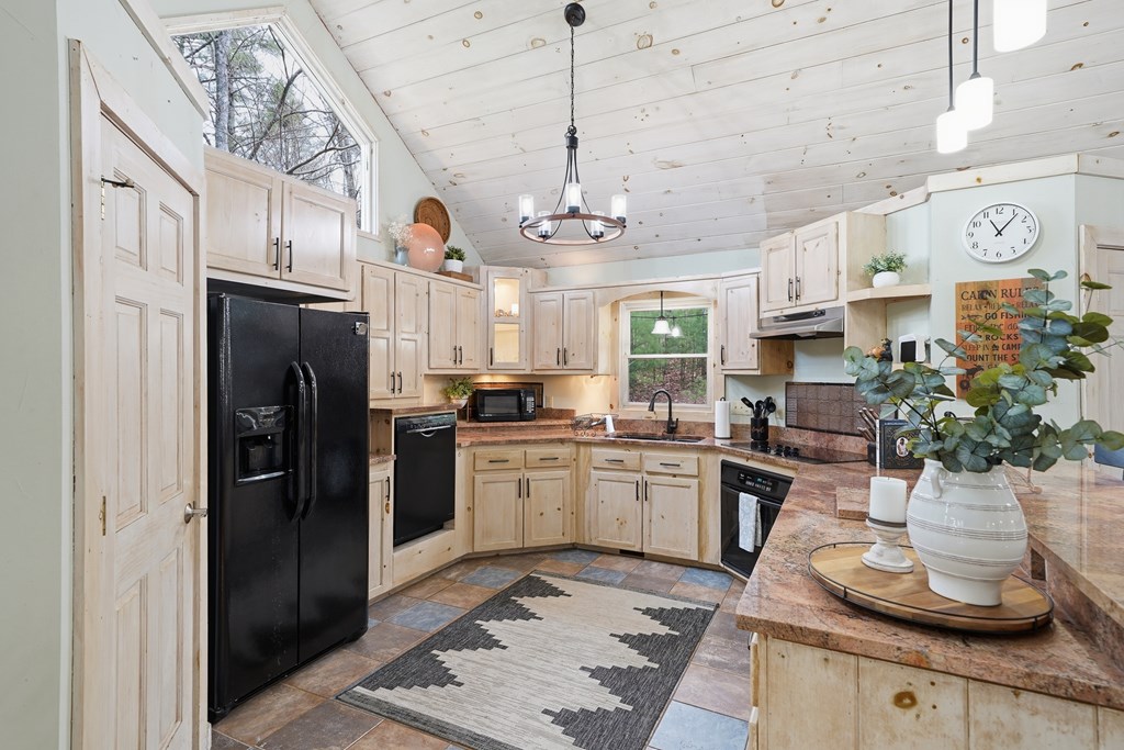 429261 Blue Ridge Residential