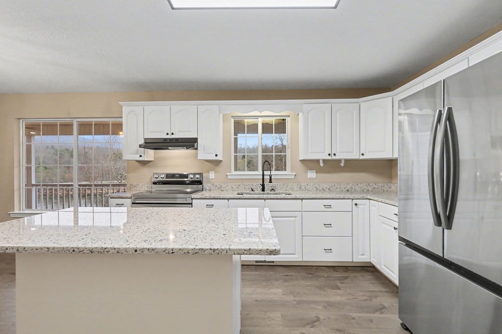 429265 Hayesville Residential