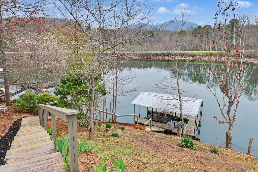 429265 Hayesville Residential