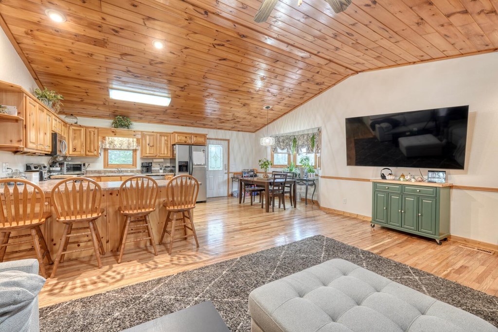 429268 Murphy Residential