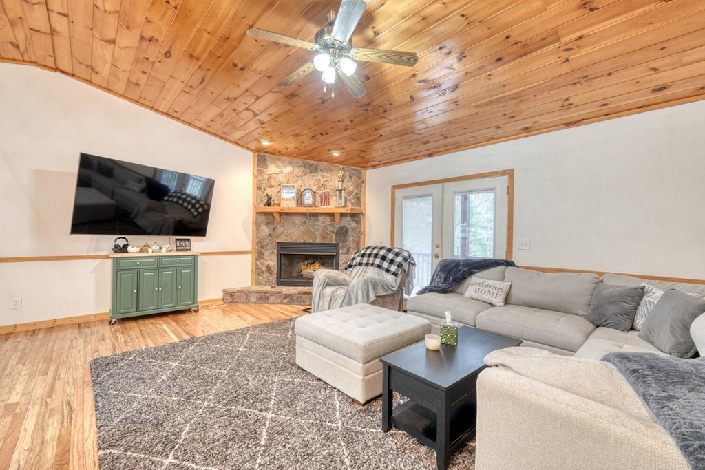 429268 Murphy Residential