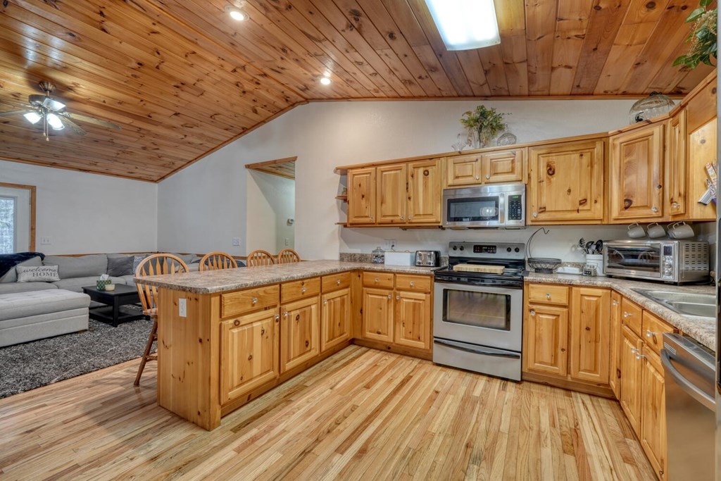 429268 Murphy Residential