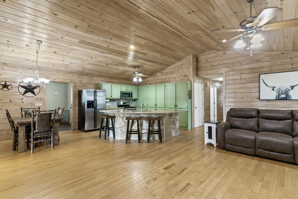 429269 Blue Ridge Residential