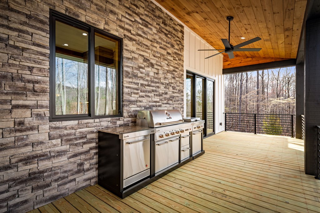 429270 Morganton Residential