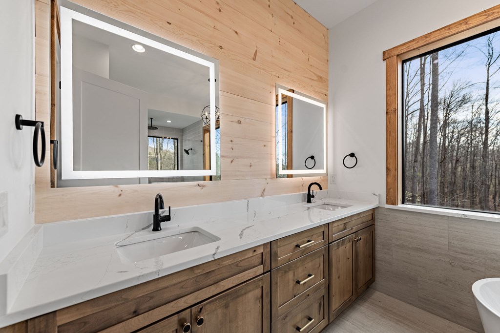 429270 Morganton Residential