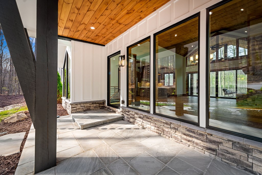 429270 Morganton Residential