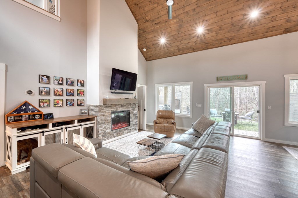 429273 Ellijay Residential