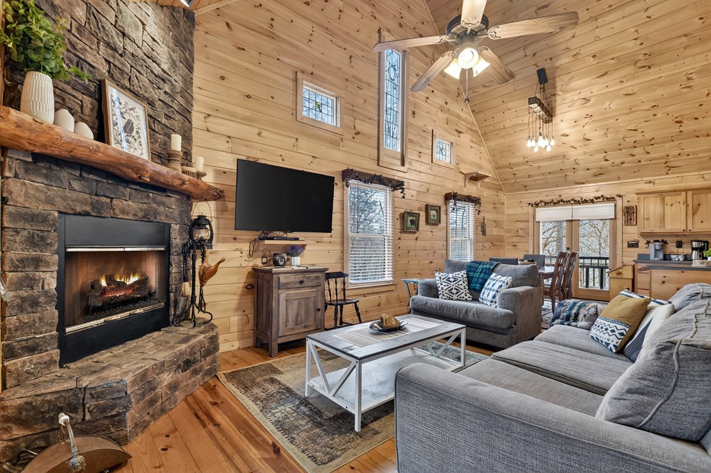 429275 Epworth Residential