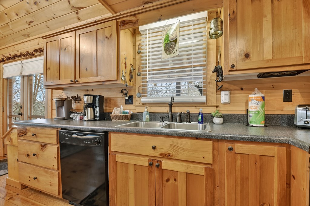 429275 Epworth Residential