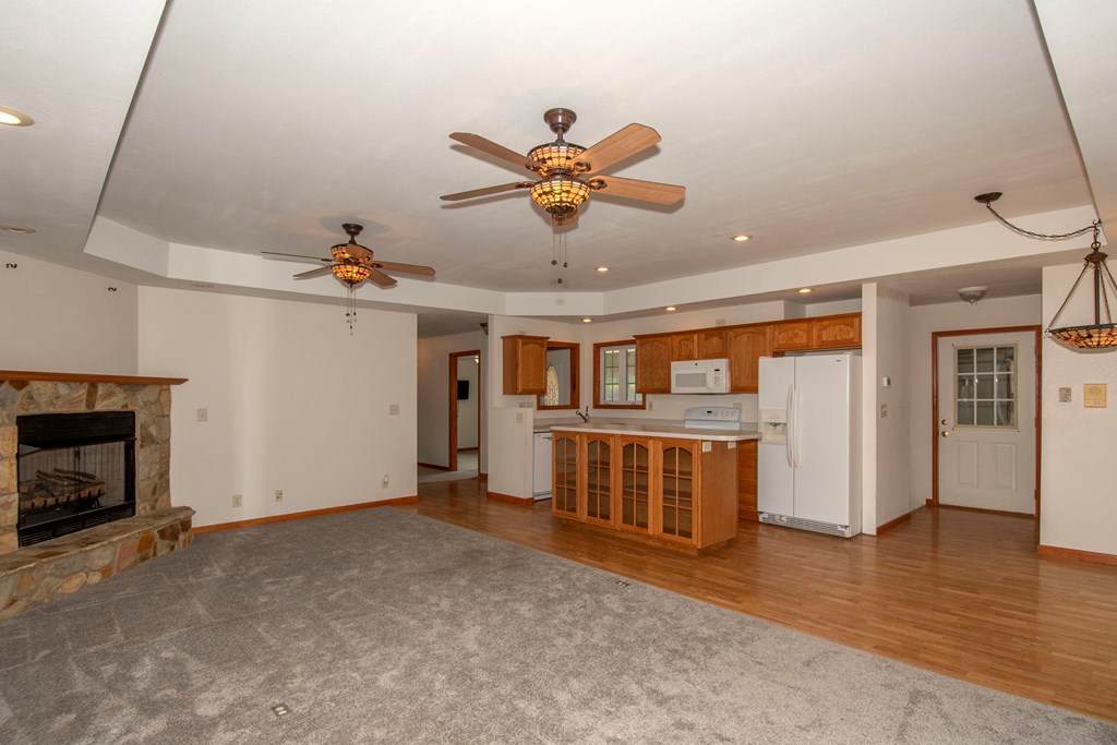 429285 Young Harris Residential