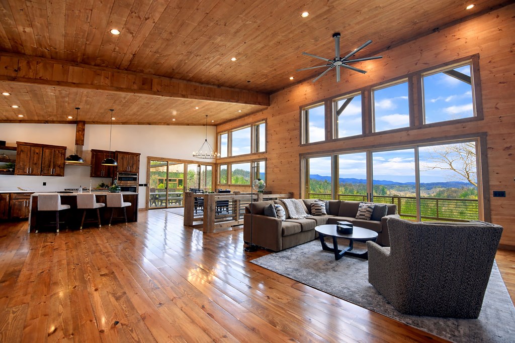 429295 Blue Ridge Residential