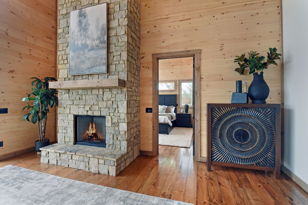 429295 Blue Ridge Residential