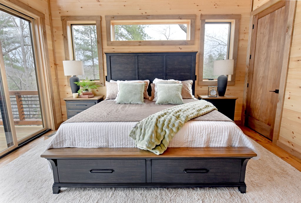 429295 Blue Ridge Residential