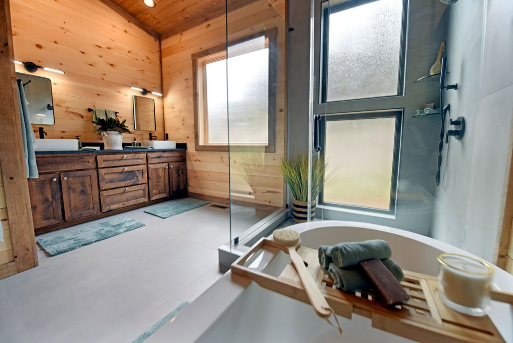 429295 Blue Ridge Residential